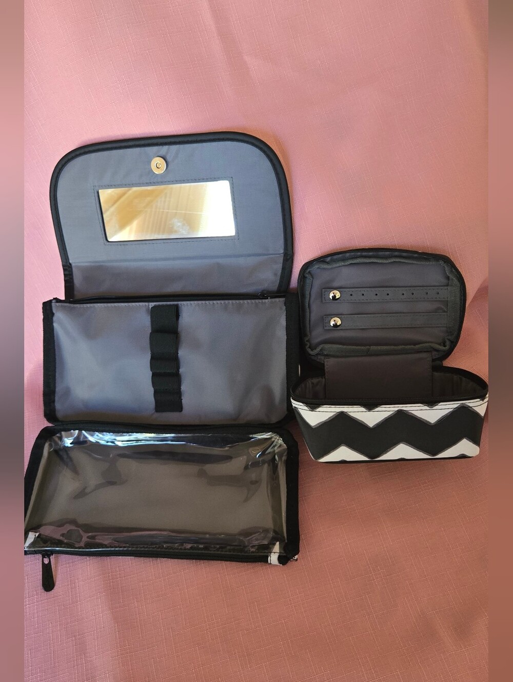 Like New Thirty-one Chevron Travel Set
